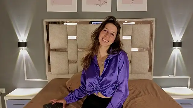 jolie lov online show from 09/29/25, 01:16