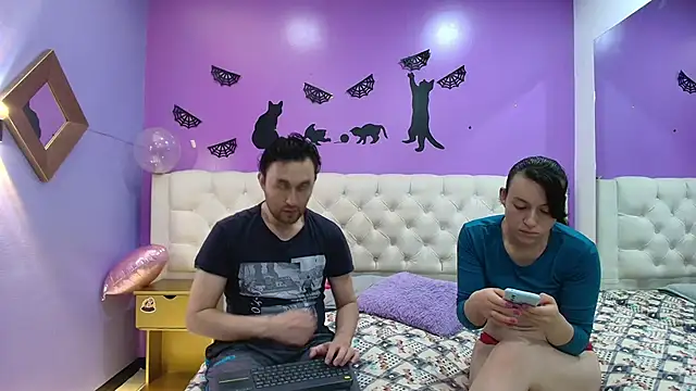 Snapshot of JeremmyAndStacy chatting on 03/13/25, 11:30 JeremmyAndStacy online show from 03/13/25, 11:30