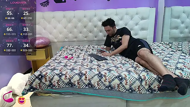 Snapshot of JeremmyAndStacy chatting on 03/15/25, 10:46 JeremmyAndStacy online show from 03/15/25, 10:46