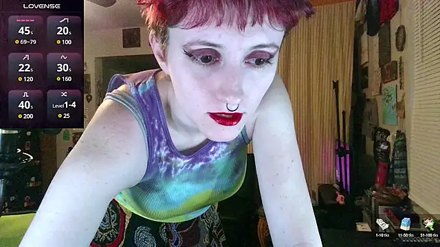 Snapshot of _hellostormy_ chatting on 02/28/25, 11:14 hellostormy online show from 02/28/25, 11:14