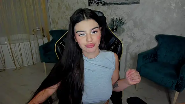 AlluringAriel online show from 10/06/25, 07:44