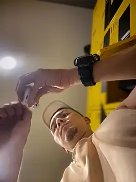 adam-rivera online show from 10/15/25, 07:14