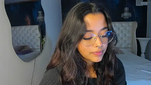 Snapshot of Ariana_Pierce chatting on 12/23/24, 03:29 Ariana Pierce online show from 12/23/24, 03:29
