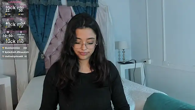 Snapshot of Ariana_Pierce chatting on 12/28/24, 06:39 Ariana Pierce online show from 12/28/24, 06:39