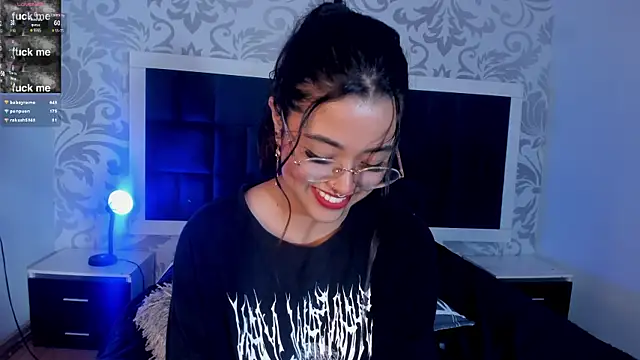 Snapshot of Ariana_Pierce chatting on 12/30/24, 06:09 Ariana Pierce online show from 12/30/24, 06:09