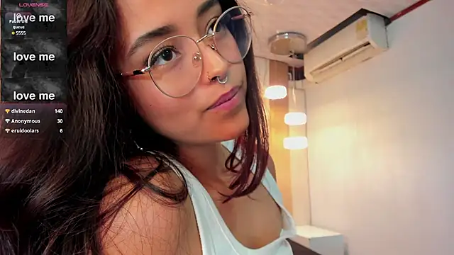 Snapshot of Ariana_Pierce chatting on 01/23/25, 07:43 Ariana Pierce online show from 01/23/25, 07:43