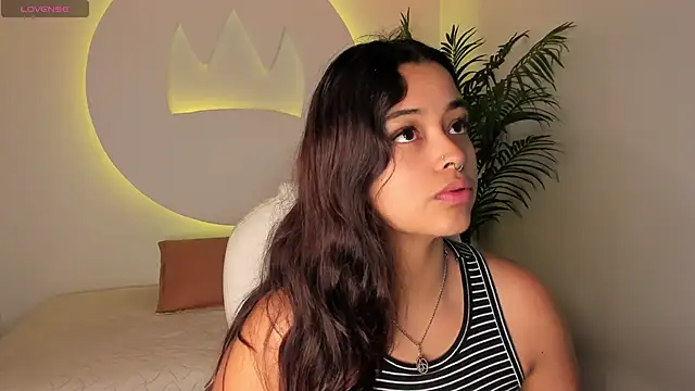 Snapshot of Ariana_Pierce chatting on 10/11/25, 12:26 Ariana Pierce online show from 10/11/25, 12:26