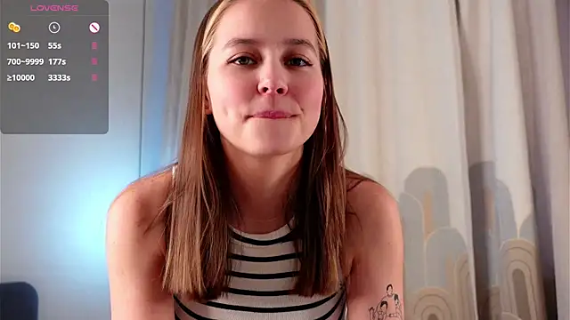 Snapshot of FalineDowlen chatting on 12/22/24, 06:28 FalineDowlen online show from 12/22/24, 06:28