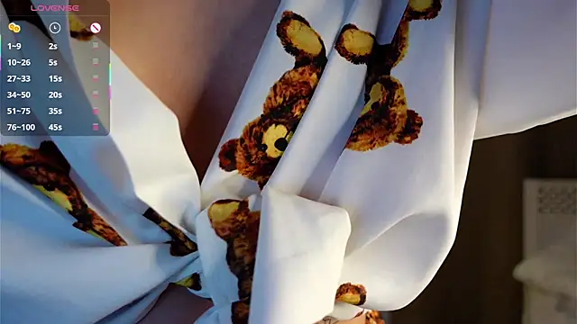 Snapshot of FalineDowlen chatting on 01/24/25, 07:19 FalineDowlen online show from 01/24/25, 07:19