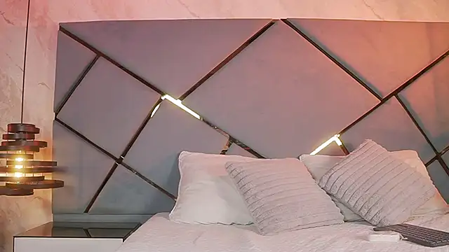 giorgia 13 online show from 10/23/25, 03:17