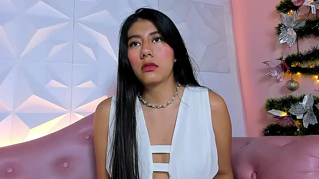 Snapshot of CarlaAlvez chatting on 12/31/24, 07:07 CarlaAlvez online show from 12/31/24, 07:07