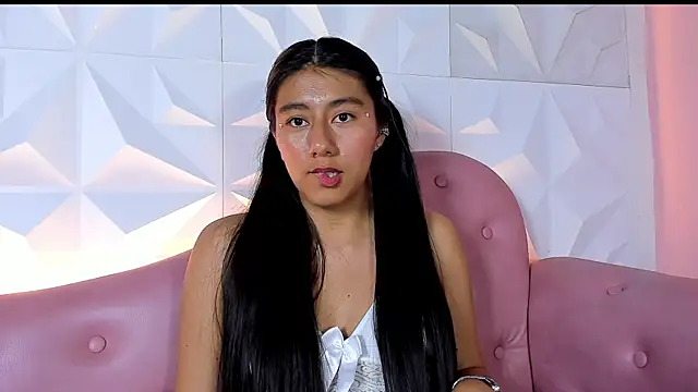 Snapshot of CarlaAlvez chatting on 01/20/25, 07:25 CarlaAlvez online show from 01/20/25, 07:25