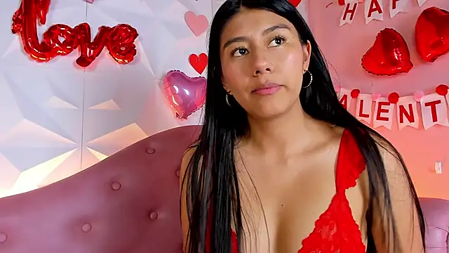 Snapshot of CarlaAlvez chatting on 02/13/25, 10:43 CarlaAlvez online show from 02/13/25, 10:43