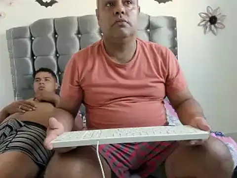 TU BEBE18 online show from 01/15/25, 08:16