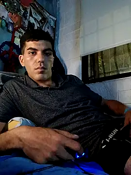 Snapshot of tunegrito007 chatting on 11/09/25, 05:28 tunegrito007 online show from 11/09/25, 05:28