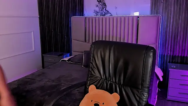 Snapshot of Lillyortiz chatting on 10/09/25, 08:07 Lillyortiz online show from 10/09/25, 08:07