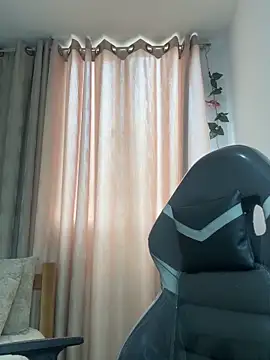 SaraBraun  online show from 10/08/25, 04:59