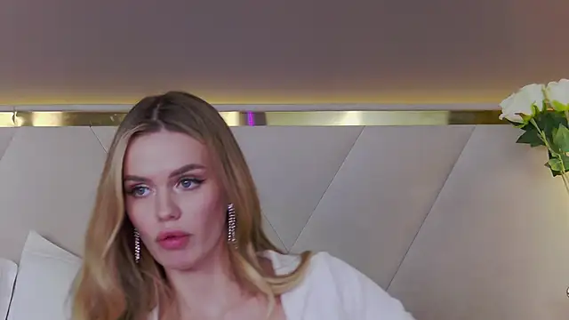 KristinaMaers online show from 02/08/25, 11:55