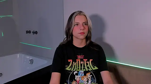 ArtemisaBlake online show from 12/18/24, 08:57