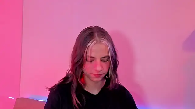 ArtemisaBlake online show from 12/20/24, 12:08