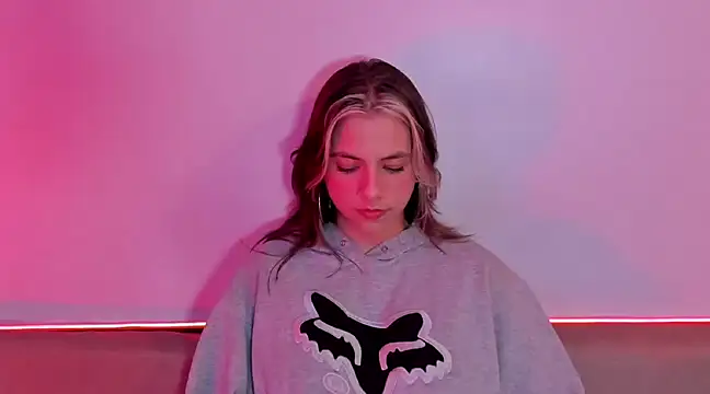 ArtemisaBlake online show from 12/21/24, 01:04