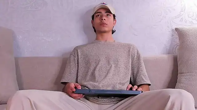 JoshRashfordd online show from 10/18/25, 09:48