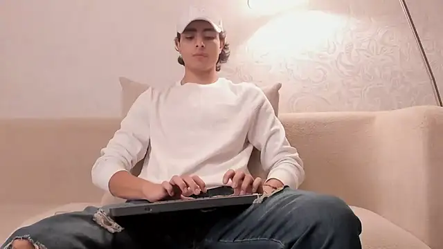 JoshRashfordd online show from 11/23/25, 12:43