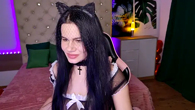 Snapshot of KattieSims chatting on 02/20/25, 01:14 KattieSims online show from 02/20/25, 01:14