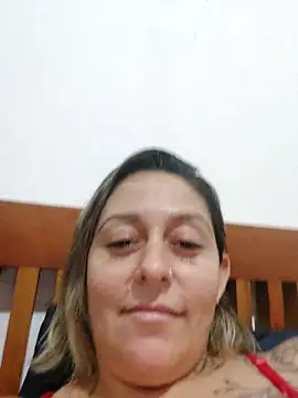 Snapshot of baixinhaloira chatting on 01/02/25, 12:13 baixinhaloira online show from 01/02/25, 12:13