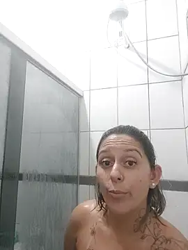 Snapshot of baixinhaloira chatting on 01/18/25, 01:52 baixinhaloira online show from 01/18/25, 01:52