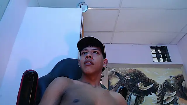 Snapshot of mr_stiven_ chatting on 02/19/25, 06:22 mr stiven online show from 02/19/25, 06:22