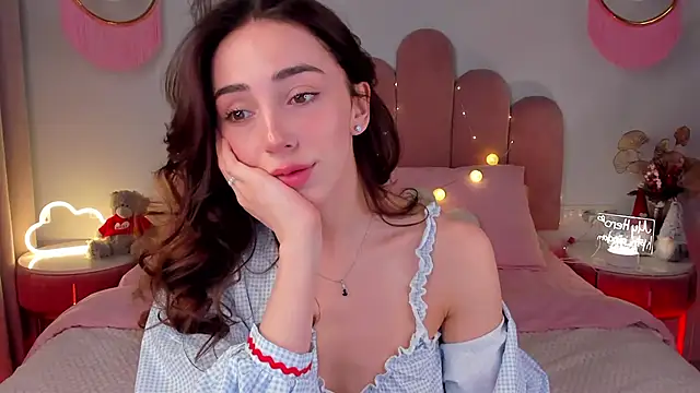 ElsaYoung online show from 01/12/25, 06:17