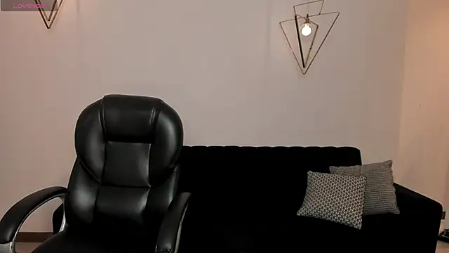 BellaCarteer  online show from 11/04/25, 11:42