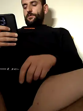 Snapshot of mertBy chatting on 12/13/24, 04:27 mertBy online show from 12/13/24, 04:27