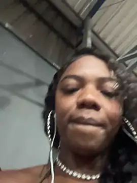 imsuziblack online show from 11/12/25, 11:03