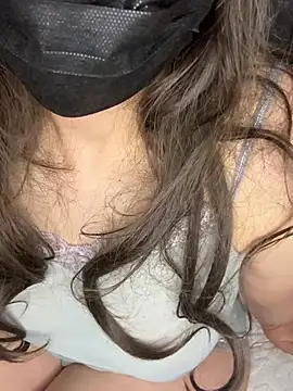 Snapshot of Gamzemm8888 chatting on 02/05/25, 09:40 Gamzemm8888 online show from 02/05/25, 09:40