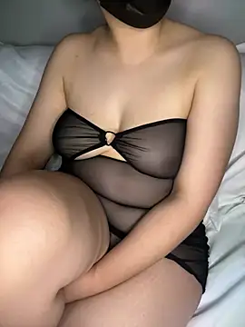 Snapshot of Gamzemm8888 chatting on 02/12/25, 09:33 Gamzemm8888 online show from 02/12/25, 09:33