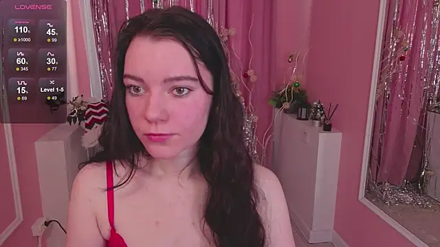 Snapshot of Lana__Cute_ chatting on 12/18/24, 09:58 Lana Cute online show from 12/18/24, 09:58