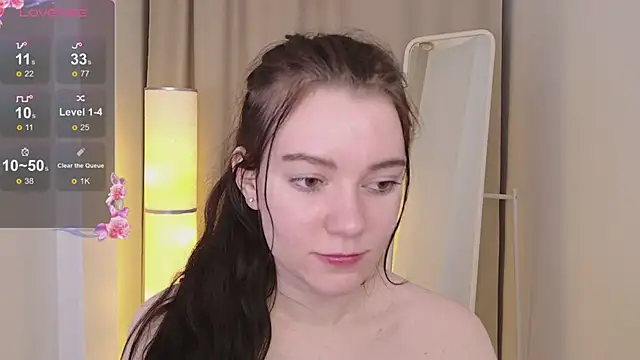 Snapshot of Lana__Cute_ chatting on 01/27/25, 05:04 Lana Cute online show from 01/27/25, 05:04