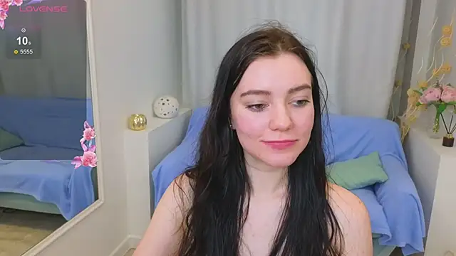 Snapshot of Lana__Cute_ chatting on 02/25/25, 12:45 Lana Cute online show from 02/25/25, 12:45