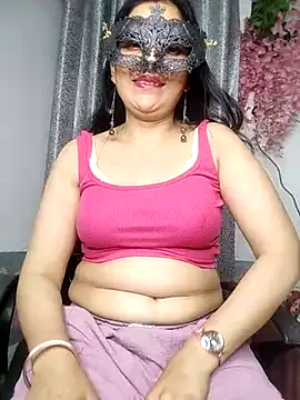 Snapshot of sexy_bhabhi69 chatting on 03/01/25, 04:33 sexy bhabhi69 online show from 03/01/25, 04:33