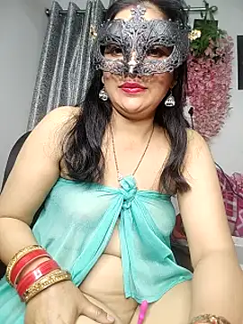 Snapshot of sexy_bhabhi69 chatting on 03/05/25, 07:49 sexy bhabhi69 online show from 03/05/25, 07:49