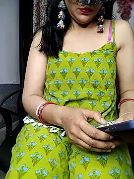 Snapshot of sexy_bhabhi69 chatting on 03/17/25, 06:42 sexy bhabhi69 online show from 03/17/25, 06:42