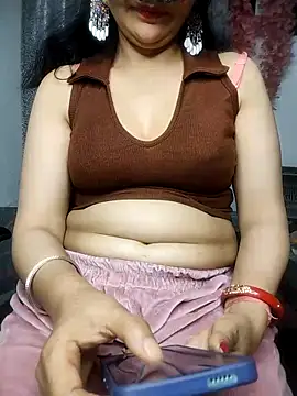 Snapshot of sexy_bhabhi69 chatting on 03/18/25, 05:31 sexy bhabhi69 online show from 03/18/25, 05:31