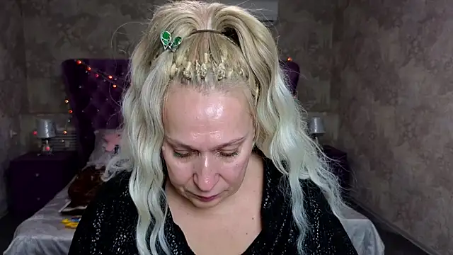 Snapshot of Penelope_Pinky chatting on 01/14/25, 05:45 Penelope Pinky online show from 01/14/25, 05:45