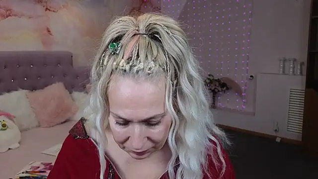 Snapshot of Penelope_Pinky chatting on 01/16/25, 05:44 Penelope Pinky online show from 01/16/25, 05:44