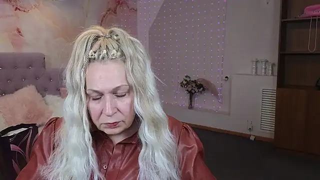 Snapshot of Penelope_Pinky chatting on 01/17/25, 05:19 Penelope Pinky online show from 01/17/25, 05:19