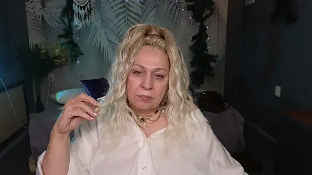 Snapshot of Penelope_Pinky chatting on 01/20/25, 05:27 Penelope Pinky online show from 01/20/25, 05:27