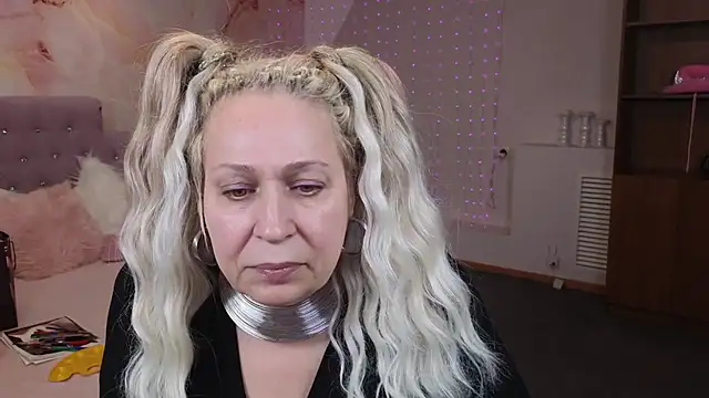 Snapshot of Penelope_Pinky chatting on 01/22/25, 05:06 Penelope Pinky online show from 01/22/25, 05:06