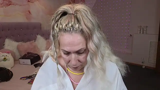 Snapshot of Penelope_Pinky chatting on 01/23/25, 08:02 Penelope Pinky online show from 01/23/25, 08:02